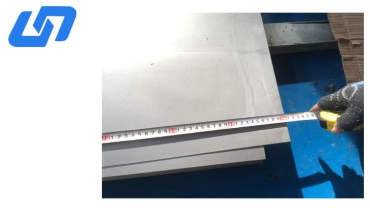 TC 6  títan málmplata